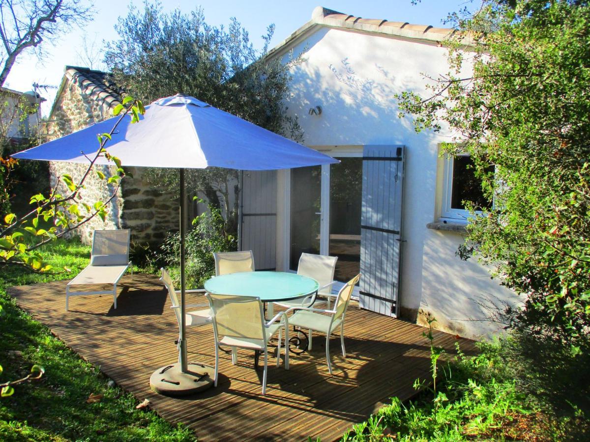 Le Mazet D'Uzes Villa Luaran gambar
